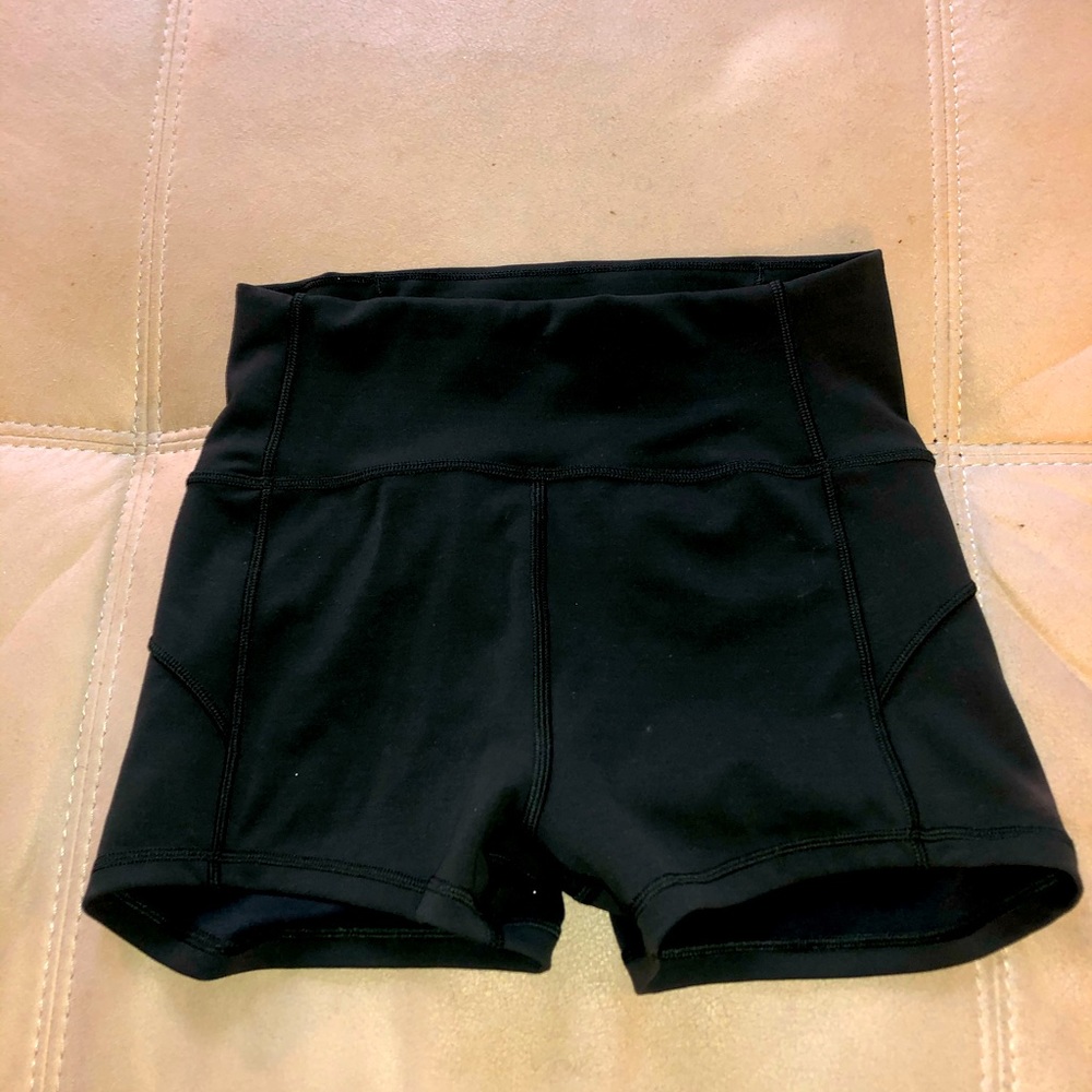 Lululemon Align Short 4” - like new